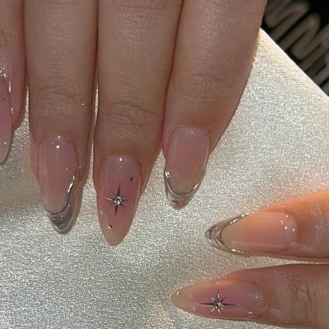 Aesthetic Nail Extension Ideas, Gel Extensions Design, Nail Extension Designs, Nail Design Gold, Manicured Nails, 2024 Nails, Gel Nail Extensions, Purple Nail, Casual Nails