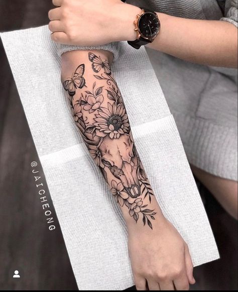 Western Tattoo, Bull Skull Tattoos, Arm Sleeve Tattoos For Women, Cowgirl Tattoos, Cowboy Tattoos, Tattoos Infinity, Boho Tattoos, Western Tattoos, Theme Tattoo