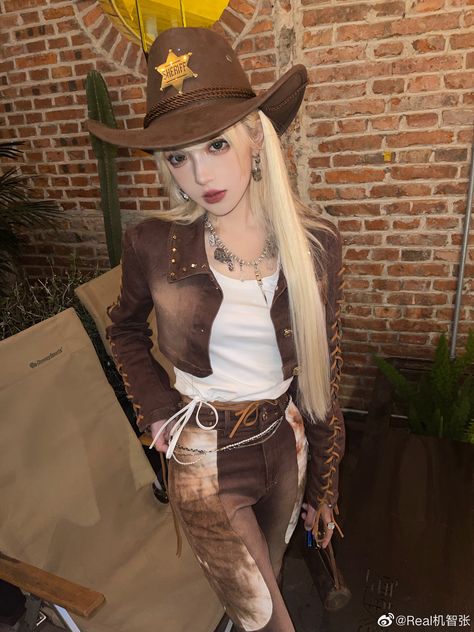 @Real机智张 Cowgirl Outfits Y2k, Cowboy Cosplay, Cowboy Outfit, Cowboy Outfits, Outfits Y2k, Cowgirl Outfits, Korean Dress, Cowboy And Cowgirl, Really Cute Outfits