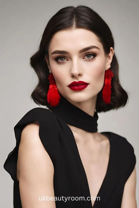 Black Tie Hair And Makeup, Wedding Guest Makeup Black Dress, Makeup Looks For Black Dress Classy, Black Dress Makeup Look, Make Up For Black Dress Night, Makeup Ideas For Black Dress, Black Dress Makeup Ideas, Black Tie Makeup, Makeup Knowledge