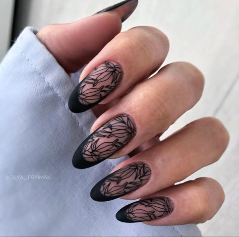 Nail Stamping Designs, Grey Nail, Palm Tree Nails, Grey Nail Designs, Hands Nails, Art Deco Nails, Chic Halloween, Gel Nails Diy, Gray Nails