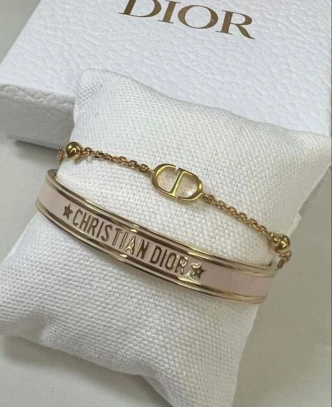 Dior Bracelet, Expensive Jewelry Luxury, Wrist Jewelry, Luxe Jewelry, Jewelry Accessories Ideas, Dope Jewelry, Dior Jewelry, Girly Accessories, Jewelry Fashion Trends