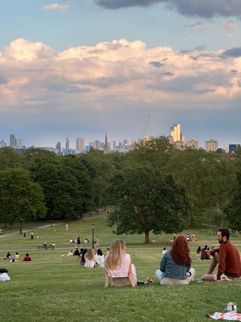 England Aesthetic, London Vibes, London Dreams, London Living, London Lifestyle, London Baby, Living In London, London Aesthetic, London Summer