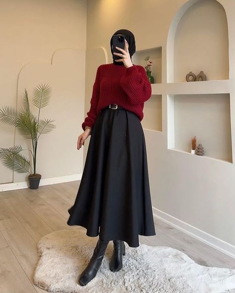 #fashion #outfits #hijab #hijabgirls #amazing #hilarious #dress #hijabdress #casualdress Winter Modest Outfits, Modest Winter Outfits, Stylish Outfits Casual, Estilo Hijab, Modest Casual Outfits, Blouse Casual Fashion, Hijab Trends, Muslim Outfits Casual, Fashion Top Outfits