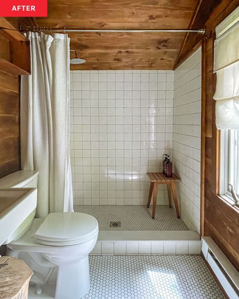 Plain White Bathroom, Chic Cabin, Cabin Vibes, All White Bathroom, Selfie Filters, Cabin Bathrooms, Cottage Bathroom, Wooden Bathroom, Tiny Bathrooms