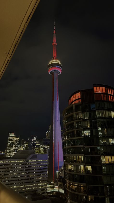 The 6ix Toronto, Toronto Canada Aesthetic, City Lights Quotes, Toronto Wallpaper, Canada Vibes, Toronto At Night, Toronto Aesthetic, Canada Aesthetic, Toronto Summer