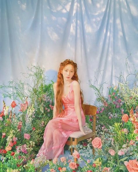 Pre Debut Photoshoot, Korean Photoshoot, Debut Photoshoot, Fairy Photoshoot, Wow Photo, Flower Photoshoot, Spring Photoshoot, Concept Photography, Creative Photoshoot Ideas