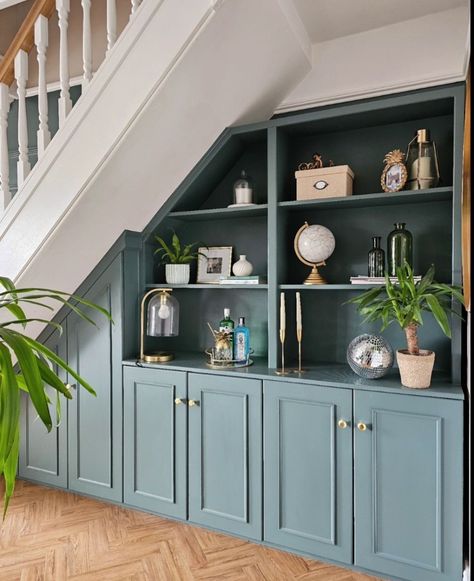 Kitchen Cabinets Under Stairs, Under Stairs Kitchen, Shelves Under Stairs, Under Stairs Space, Under Stairs Storage Ideas, Stairs Storage Ideas, Understair Storage, Under Stairs Nook, Under Stairs Storage Solutions