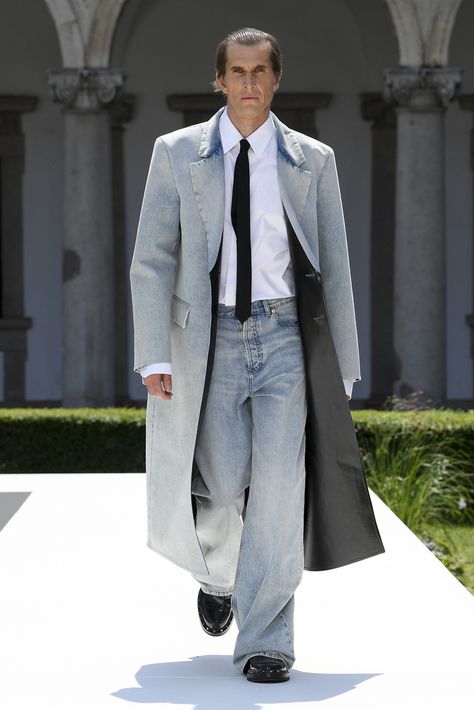 Men High Fashion Outfit, Contemporary Mens Fashion, High Fashion Outfits Men, Men’s 2024 Fashion, Runway Outfits Men, Men’s High Fashion, Men Style 2024, Runway Fashion Men, Men Couture