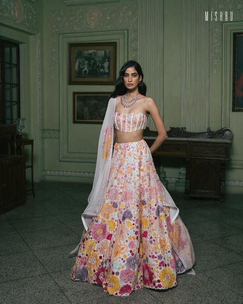 Mishru (@mishruofficial) • Instagram photos and videos Mishruofficial Lehenga, Bridal Lehengas, Indian Bridal, Indian Outfits, Lehenga, Spring Outfits, Outfit Inspirations, Saree, Instagram Photos