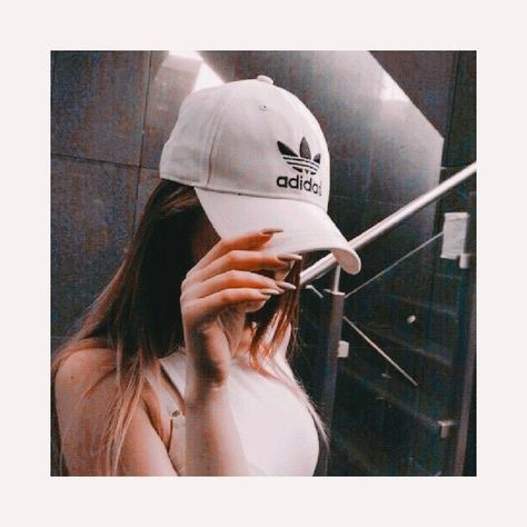 ماثيو ماكونهي, Adidas Cap, Chica Cool, Adidas Hat, Shotting Photo, Adidas Sweater, Girls Dp, Girls Dpz, Girly Photography