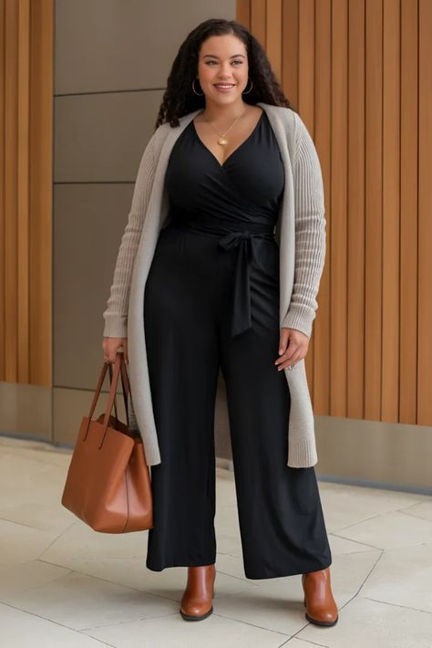 Plus Size Attorney Fashion, Apple Shape Business Outfits, Winter 2025 Office Outfits, Plus Size Business Casual Pants, Comfortable Office Outfits Plus Size, Elegant Work Outfits Plus Size, Office Outfits Women Plus Size Shein, Plus Size Polished Look, Womens Plus Size Work Outfits