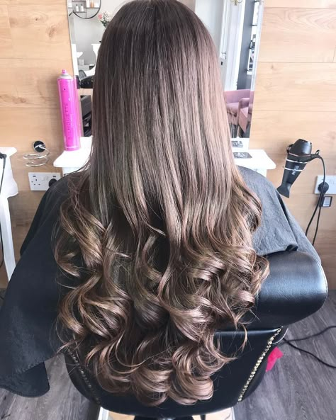 Straight Curl Hairstyle, End Curls Hairstyle, Straight Hair Bottom Curls, Curled Fancy Hairstyles, Straightened Hair Curled Ends, Long Hair With Curled Ends, Medium Hair Curls Wedding, End Curls Long Hair, Straight With Curls At The End