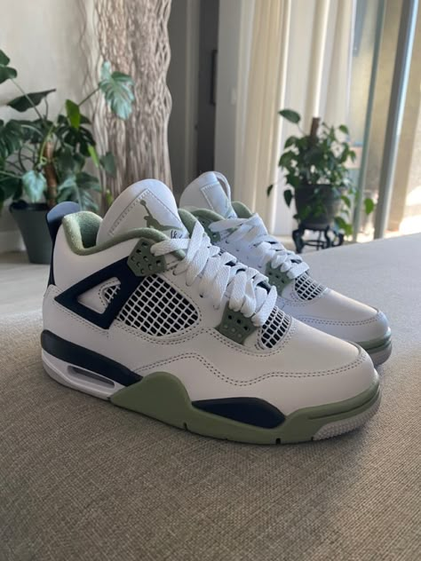 Jordans 4 Women, Jordan 4s Seafoam Green, J 4 Shoes, Seafoam Green Jordans 4s, New Jordans 2023, Seafoam 4s Outfit, Shoes Jordan 4s, Jordan Air 4, Jordans 4s