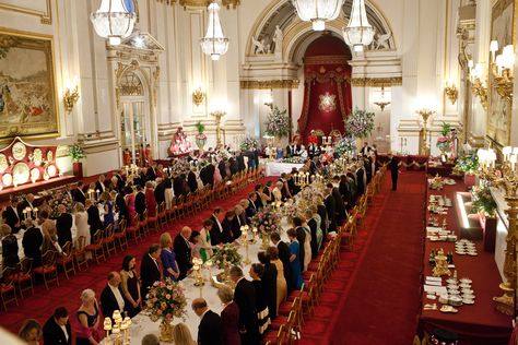 Castle Architecture, State Banquet, Barack And Michelle, Germany Castles, Clarence House, British Royal Families, Royal Residence, Queen Of England, Duke Of York