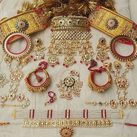 Rajputi Jewellery Designs, Rajasthani Bridal Jewellery, Rajasthani Jwellary, Royal Rajput Jewellery, Rajasthani Jewellery Royal, Rajputi Gold Jewellery, Marwadi Jewellery, Rajputi Necklace, Rajputani Poshak