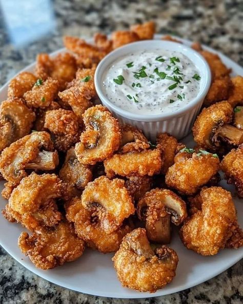 Battered Mushrooms, Breaded Mushrooms, Fried Mushrooms, Ranch Dip, Grandmas Recipes, Fried Food, Crockpot Recipes Easy, Mushroom Recipes, Air Fryer Recipes