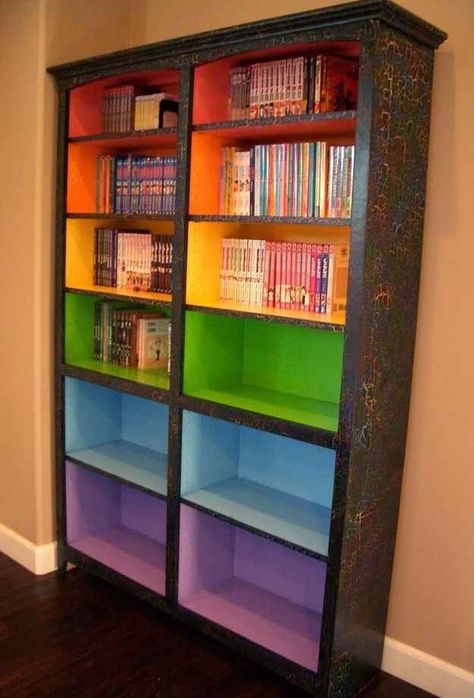 Paint colored shelves to signify different reading levels. | 29 Clever Organization Hacks For Elementary School Teachers Colored Bookshelves, Colorful Bookshelf, Clever Organization, Fun Room, Fun Organization, Organization Tips, Nalu, Upcycled Furniture, Classroom Organization