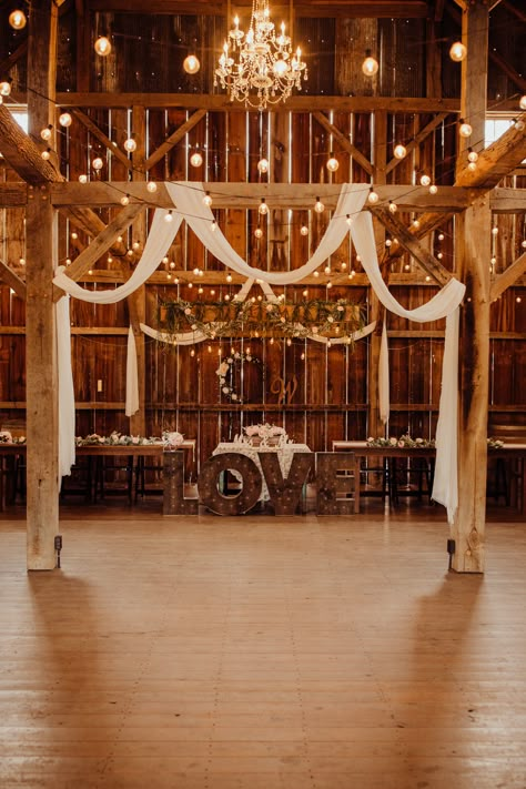 Country Wedding Dance Floor, Rancho Quince, Barn Dance Decorations, Reception Dance Floor, Reception Dance, Wedding Dance Floor, Country Western Wedding, Furniture Kitchen Cabinets, Barn Wedding Reception