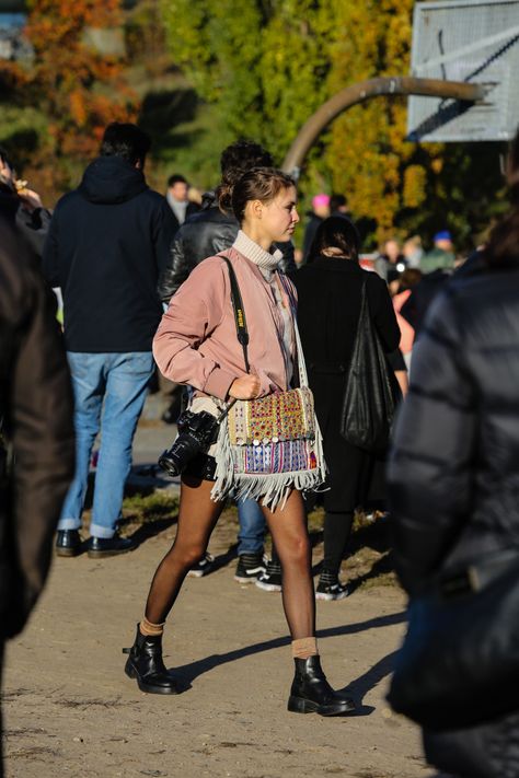 Polish Street Style, Berlin Clothing Style, Poland Street Style, Berlin Street Style 2023, Berlin Summer Fashion, Berlin Underground Style, German Fashion Women Street Style, Berlin Street Style Underground, Berlin Style Street