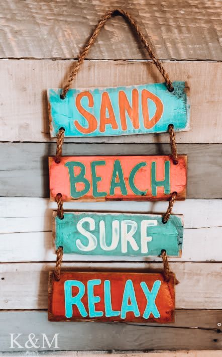 Beach Signs Wooden, Art Plage, Pallet Wall Art, Beach Room, Diy Yard, Painted Wood Signs, Beach Signs, Diy Signs, Tiki Bar