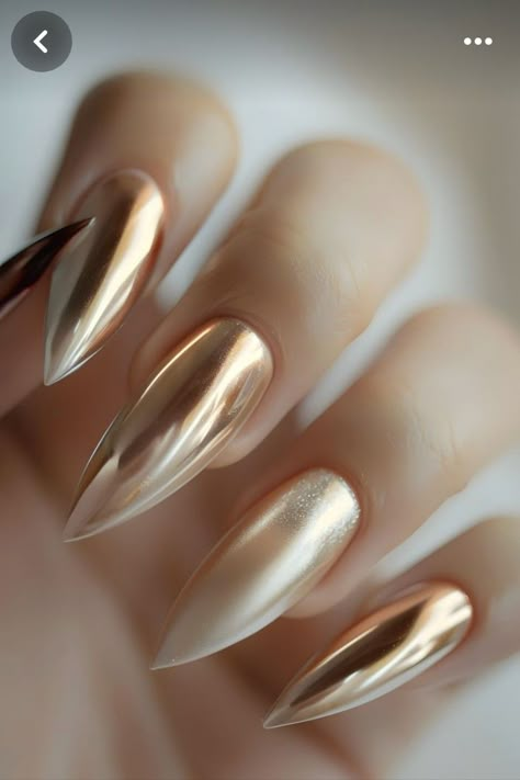 Chrome Nails Designs, Fancy Nails Designs, Gold Nail, Metallic Nails, Nails Polish, Dipped Nails, Fancy Nails, Dope Nails, Creative Nails