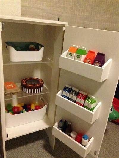 DIY fridge for play kitchen Ikea Kids Kitchen, Wooden Play Kitchen, Diy ... Diy Toy Fridge, Play Fridge Diy, Diy Play Fridge, Play Kitchen Fridge, Diy Toy Kitchen, Play Fridge, Play Kitchen Diy, Ikea Kids Kitchen, Diy Kids Kitchen