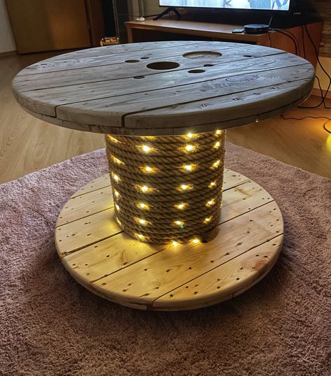 Spool Barrel Table, Wooden Spool Patio Table, Wore Spool Ideas, Wood Spool Coffee Table, Wooden Spool Bar Table, Wooden Spool Outdoor Table, Cable Roll Table, Spool Table Ideas Outdoors Cable Reel, Wood Spool Table Ideas