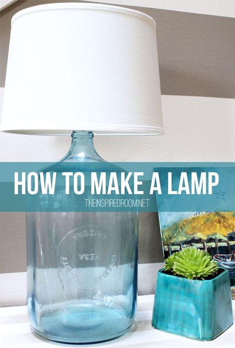 How to make a lamp! An easy DIY tutorial! Diy Bottle Lamp, Glass Water Jug, Make A Lamp, Diy Tumblr, Diy Lampe, Diy Simple, Bottle Lamp, Diy Bottle, Diy Lamp