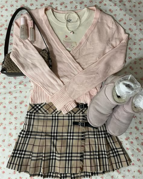 Brown Plaid Skirt Outfit, Ballerina Off Duty, Pink Academia, Plaid Skirt Outfit, Future Board, Coquette Outfits, Coquette Outfit, Brown Outfit, Dream Outfits