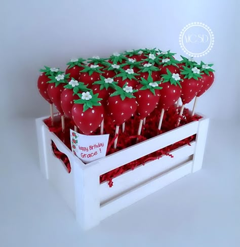 Strawberry Shaped Cake, Shaped Cake Pops, Cake Pop Ideas, Strawberry Cake Pops, Shortcake Cake, Strawberry Shortcake Birthday, Strawberry Shortcake Cake, Pop Ideas, Strawberry Shortcake Party