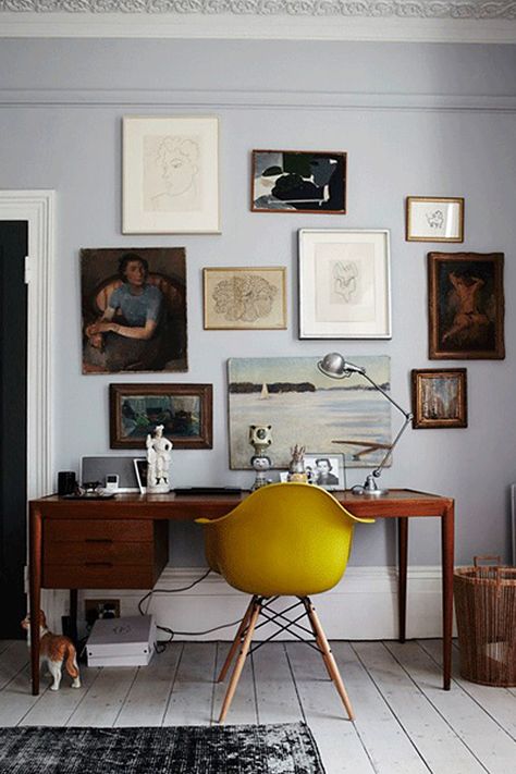 Creating A Vintage Modern Home Office - House Of Hipsters - Home Decor Interior Tiny House, Vintage Industrial Office, Mcm Office, Diy Home Staging, Mid Century Modern Home Office, Wood Office Furniture, Gray Painted Furniture, Feminine Home Office, Industrial Gears