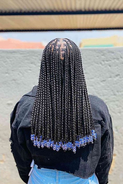 Mid Back Knotless Mini Box Braids with Blue Crystal Beads Knotless Braids With Beads, Latest Hair Braids, Cute Box Braids, Short Box Braids Hairstyles, Short Box Braids, Big Box Braids Hairstyles, Wallpaper Girly, Box Braids Hairstyles For Black Women, Cute Braided Hairstyles