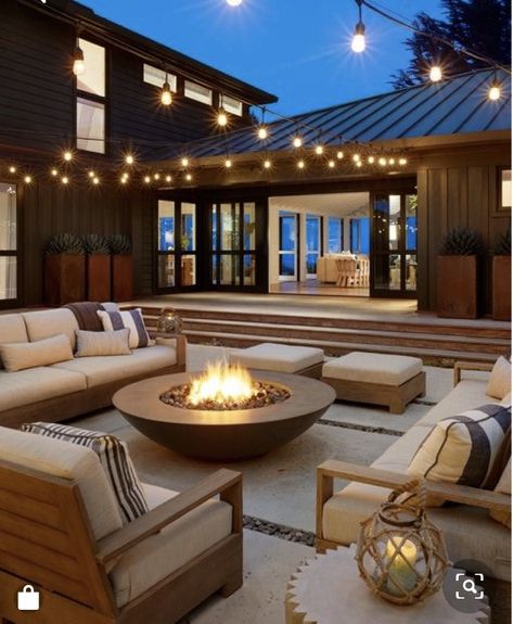 Conversation Pit, Outdoor Fireplace Designs, Backyard Seating, Outdoor Living Design, Terrace Design, Backyard Fire, Luxury Homes Dream Houses, Dream Backyard, Firepit