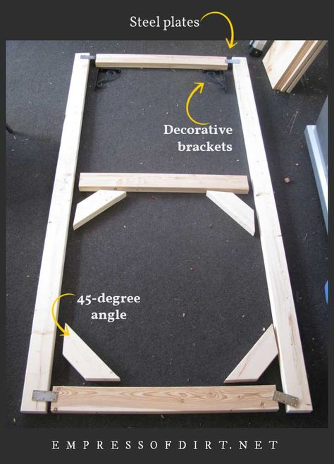 Diy Screen Door, Garden Screen, Diy Screen, Make A Door, Garden Screening, Diy Bed Frame, Screen Doors, Web Images, Chicken Coops