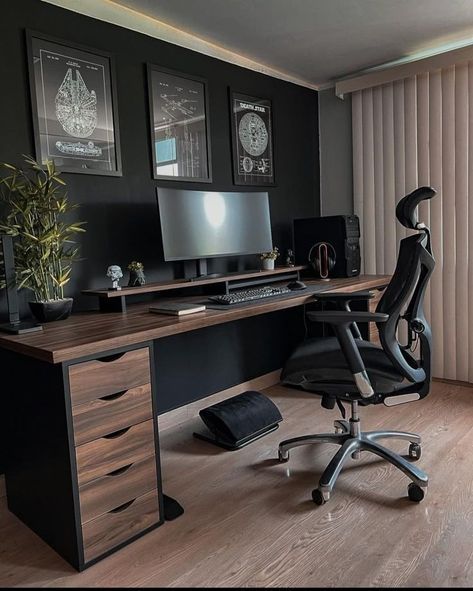 Desk Set Up For Men, Men’s Gaming Office, Rustic Pc Setup, Home Office Workstation Ideas, Computer Desk In Living Room Ideas, Guys Home Office, Office With Black Wall, Men’s Desk Setup Office, Office Desk Ideas For Men