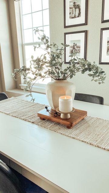 Neutral Centerpieces For Dining Room, Lazy Susan Decorating Ideas On Table, Utah Airbnb, Simple Dining Table Centerpiece, Dining Room Centerpiece Ideas, Dining Table Decor Centerpiece, Simple Centerpiece, Table Centerpieces For Home, Kitchen Table Centerpiece