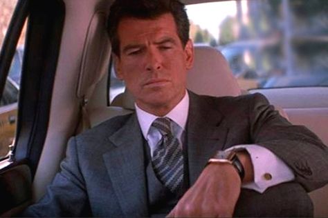 The Thomas Crown Affair, Crown Affair, Rene Russo, Thomas Crown Affair, Bond Series, 80s And 90s Fashion, Pierce Brosnan, Mens Fashion Classic, Gq Magazine