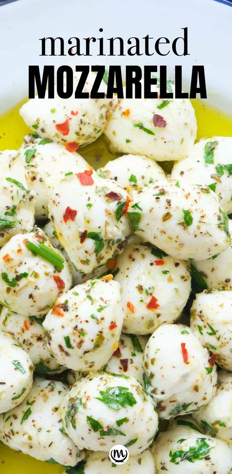 Caprese Mozzarella Balls, Easy Marinated Mozzarella Balls, How To Marinate Mozzarella Balls, Marinate Mozzarella Balls, Recipes For Mozzarella Pearls, Marinated Mozzarella Balls And Tomatoes, Small Mozzarella Balls, Mozzarella Ball Pasta, Mozerrala Balls