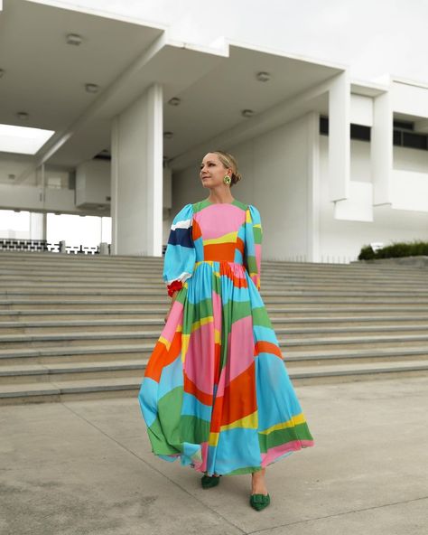 Blair Eadie / Atlantic-Pacific on Instagram: “<C O L O R F U L> ❤️ from the weekend // shop the look with the link in my profile” Blair Eadie, Fashion Sites, Colorblock Dress, Colourful Outfits, Mode Inspiration, Outfits Summer, Printed Maxi Dress, Colorful Fashion, Modest Fashion