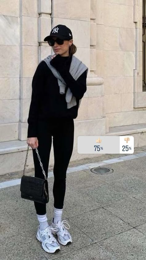 korean outfit style Gym Ootd Women, Sport Winter Outfit Cold Weather, New Balance Autumn Outfit, Cute Sporty Fall Outfits, Active Style Outfits Casual, Chic Athleisure Outfits Winter, Weekend Athleisure Outfit, Old Money Exercise Outfits, Fall 2024 Athleisure Outfits