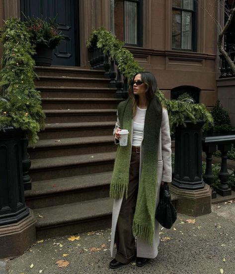 Espresso Making, Minimalism Clothes, Freda Salvador, Fall Fit, December 19, Elba, Like Crazy, Fitness Inspo, Fit Inspo