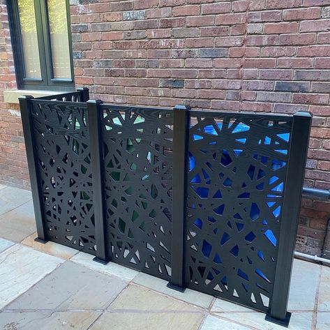 Charles & Ivy on Instagram: “Our decorative screens can be used in so many creative ways! We love how this customer has used this design to hide those pesky bins…” Hide Rubbish Bins Outside, Garbage Screen Trash Bins, Dustbin Storage Ideas Outdoor, Hidden Garbage Cans Outdoor, Trash Bin Storage Outdoor, Pool Pump Cover Ideas, Trash Bin Ideas, Trash Can Screen, Hide Garbage Cans