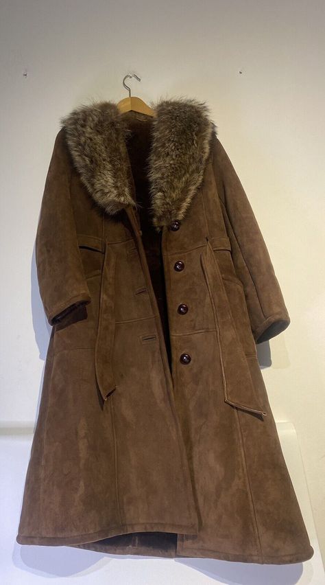 SWEARS & WELL VINTAGE LADIES HEAVY BROWN LONG SUEDE COAT SIZE 12 | eBay Long Brown Coat Outfit, Cottagecore Coat, Vintage Fall Fashion, Hogwarts Style, Brown Coat Outfit, Cloth Pieces, 90s Coat, Long Suede Coat, Long Brown Coat