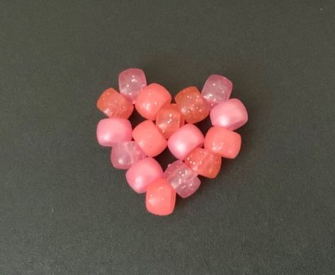 Kandi Heart Tutorial, Kandi Heart, Pink Kandi, Loser Boy, Kandi Necklace, Bead Things, Kandi Beads, Pink Beaded Bracelets, Kandi Inspo