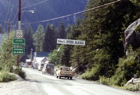 One of the photos in this Sightseeing Place is Hyder, Alaska and that town is next door to the Canada border. Hyder Alaska, Slasher Summer, Midwest Emo, Small Town America, Mountain Men, Beautiful Countryside, American Gothic, Peace And Quiet, Samar