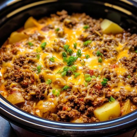 Slow Cooker Hamburger, Beef And Potato Casserole, Hamburger Potato Casserole, Hamburger And Potatoes, Potatoe Casserole Recipes, Beef And Potatoes, Beef Casserole Recipes, Crockpot Recipes Beef, Crockpot Dishes