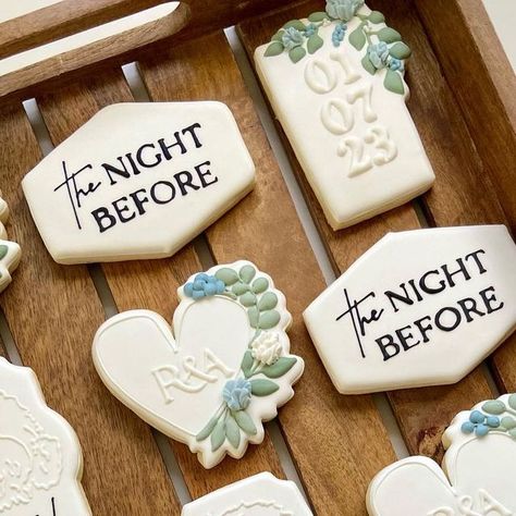 Cookies For Rehearsal Dinner, Rehearsal Dinner Cookie Ideas, Wedding Rehearsal Dinner Dessert Ideas, The Night Before Rehearsal Dinner Theme, Rehearsal Dessert Ideas, Wedding Rehearsal Cookies Decorated, Rehersal Dinner Dessert, Rehearsal Dinner Cupcakes, Wedding Rehearsal Cookies