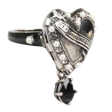 Alexander McQueen Heart Locket ring ($470) ❤ liked on Polyvore featuring jewelry, rings, silver, alexander mcqueen jewelry, heart locket ring, heart jewelry, heart shaped rings and swarovski crystal jewelry Alexander Mcqueen Jewelry, Mcqueen Jewelry, Jewelry Rings Silver, Jewelry Locket, Alexander Mcqueen Ring, Heart Shaped Locket, Rings Heart, Locket Jewelry, Locket Ring