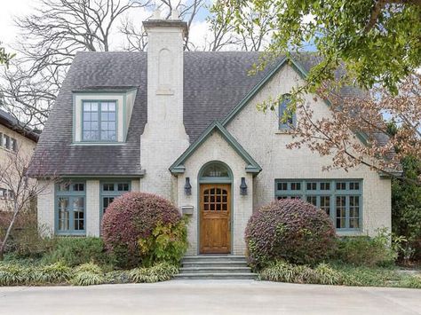 Cottage House Exterior, Brick Cottage, Tudor Cottage, Cottage Exterior, Cottage Style Homes, Tudor House, Dream Cottage, French Cottage, House Exteriors